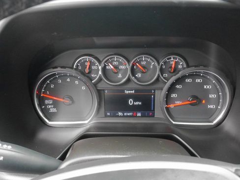 Used 2021 Chevrolet Tahoe Z71 w/ Z71 Signature Package image 26