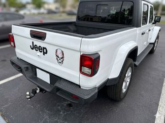 Used 2023 Jeep Gladiator Sport AWD/4WD video 2