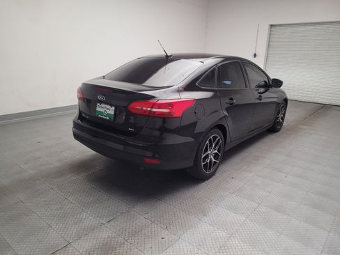 Used 2017 Ford Focus SEL FWD image 9