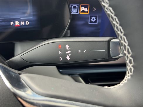 New 2026 Chevrolet Equinox EV LT image 25