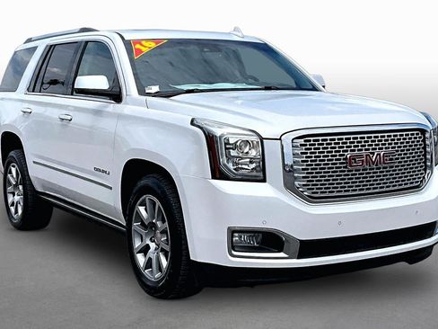 Used 2016 GMC Yukon Denali w/ Open Road Package AWD/4WD image 10