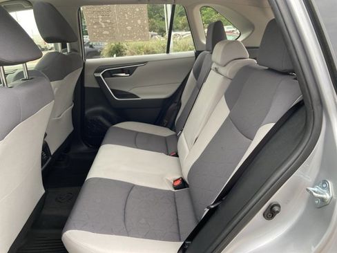 Used 2020 Toyota RAV4 XLE w/ Convenience Package AWD/4WD image 34