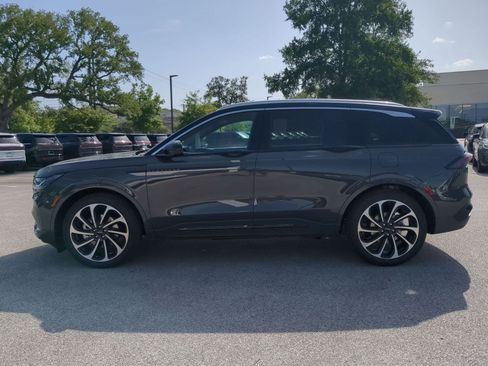 New 2025 Lincoln Nautilus Black Label image 6