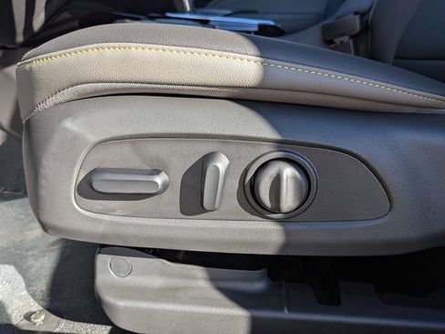 New 2026 Chevrolet Trax ACTIV image 17