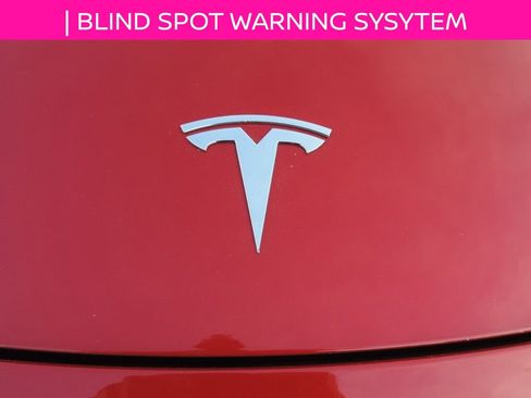 Used 2023 Tesla Model Y Performance image 11