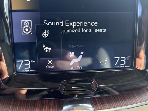 Used 2020 Volvo XC60 T5 Inscription w/ Protection Package Premier image 12