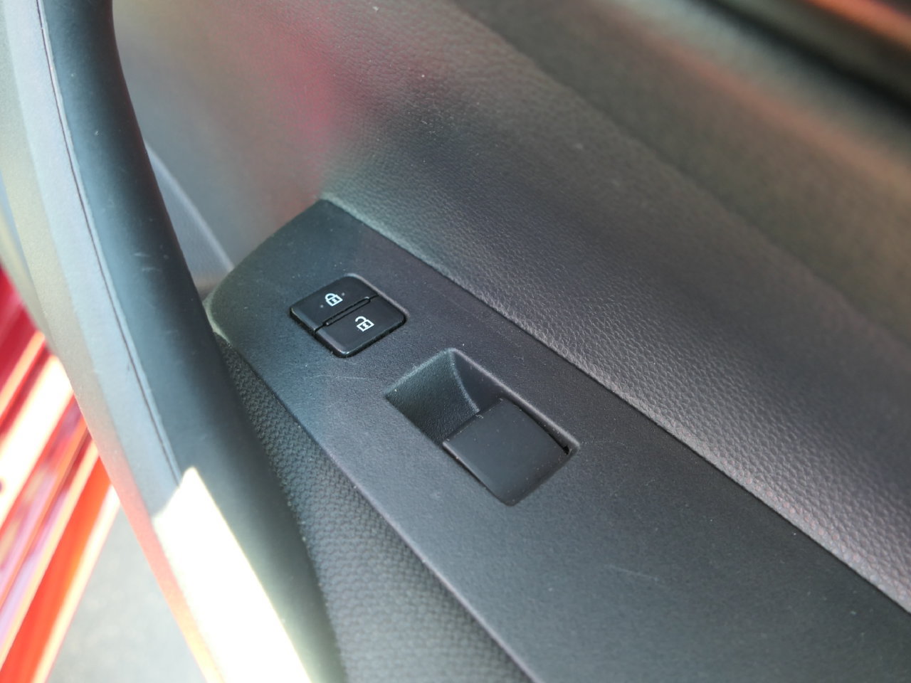 Used 2025 Toyota Corolla LE FWD image 26