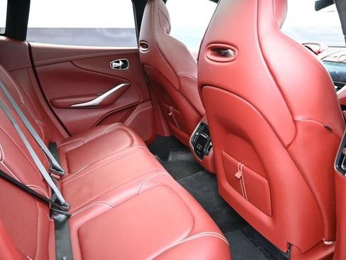 Used 2021 Aston Martin DBX AWD/4WD image 17