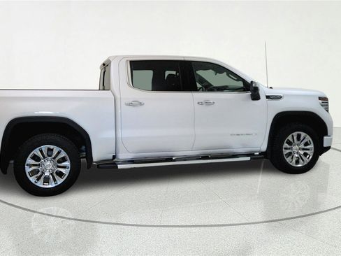 Used 2024 GMC Sierra 1500 Denali AWD/4WD image 4