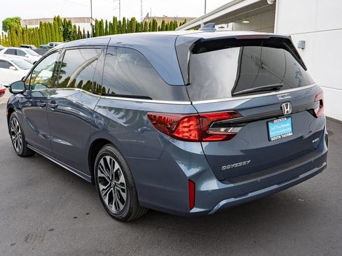 New 2026 Honda Odyssey Elite image 8