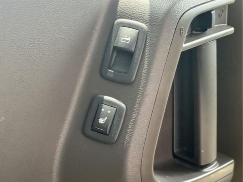 Used 2014 Chrysler Town & Country Touring-L w/ Driver Convenience Group FWD image 29