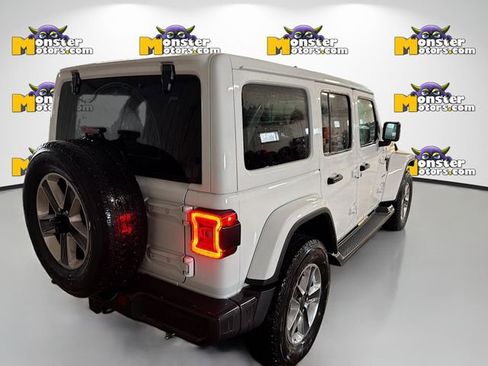 Used 2021 Jeep Wrangler Unlimited Sahara w/ Uconnect 4C Nav & Sound Group image 4
