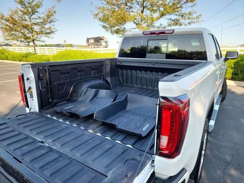 Used 2024 GMC Sierra 1500 Denali AWD/4WD image 35