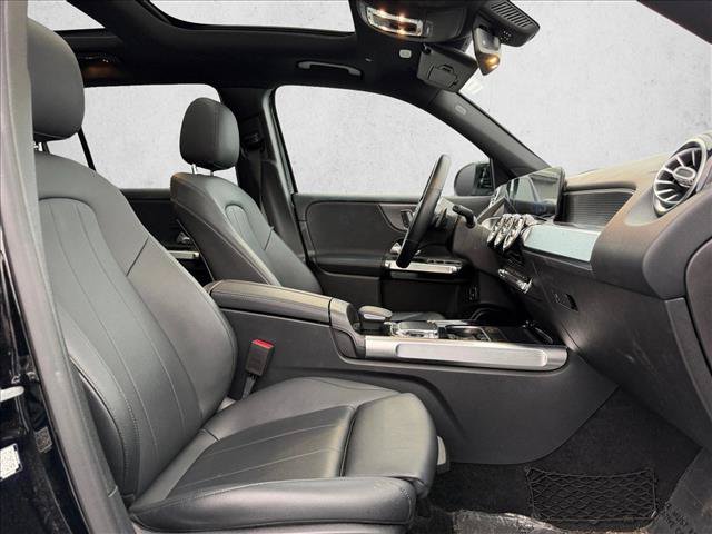 Used 2020 Mercedes-Benz GLB 250 4MATIC image 24