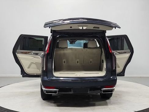 Used 2021 Cadillac Escalade Premium Luxury Platinum AWD/4WD image 14