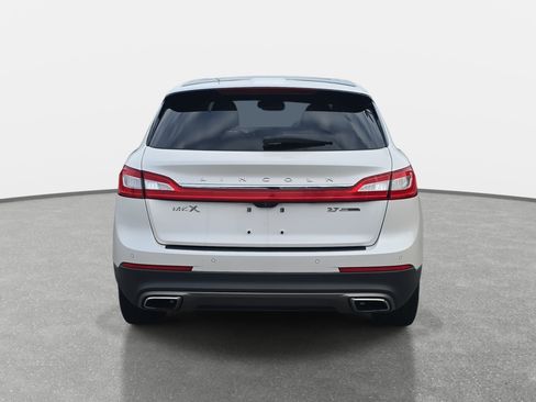Used 2016 Lincoln MKX Reserve w/ Driver Assistance Package image 6