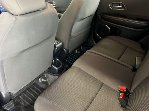 Used 2022 Honda HR-V EX image 4