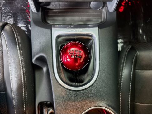 Used 2019 Ford Mustang GT Premium w/ GT Performance Package RWD image 16
