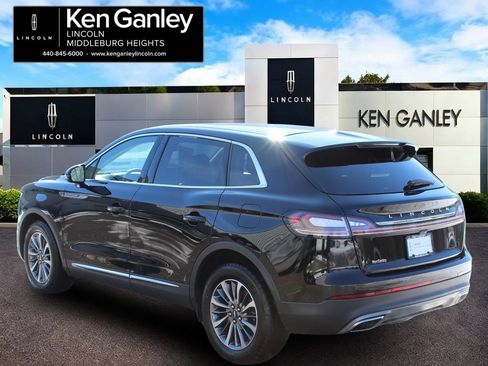 Used 2023 Lincoln Nautilus AWD w/ Premium Package image 5