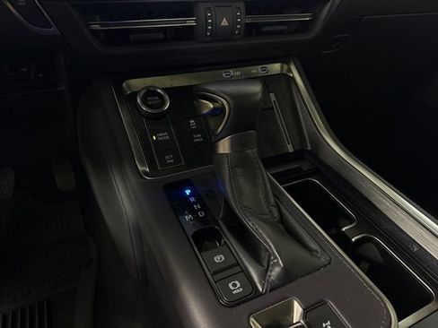 Used 2025 Lexus GX 550 w/ Accessory Package (2T) AWD/4WD image 23