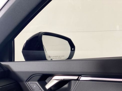 Certified 2025 Audi Q3 2.0T Premium Plus w/ Premium Plus Package image 11