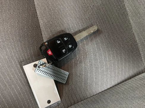 Used 2013 Honda Odyssey EX image 23