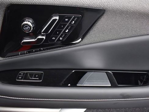 New 2026 Cadillac Optiq Sport 2 image 37