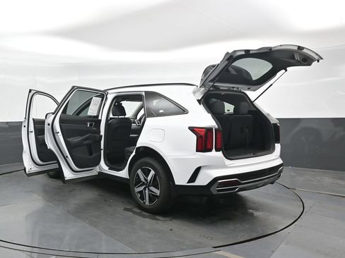 Used 2022 Kia Sorento S FWD image 50