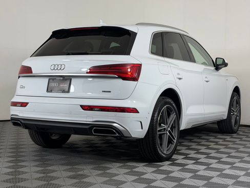 Used 2024 Audi Q5 e Prestige w/ Prestige Package AWD/4WD image 9