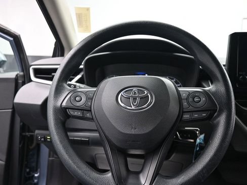Used 2023 Toyota Corolla LE image 21