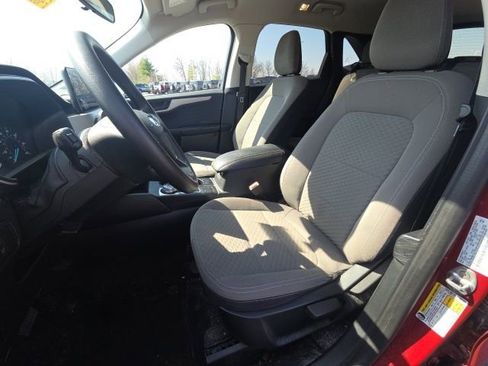 Used 2022 Ford Escape SE image 20