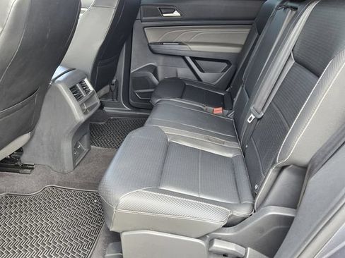 Used 2021 Volkswagen Atlas Cross Sport SE FWD image 10