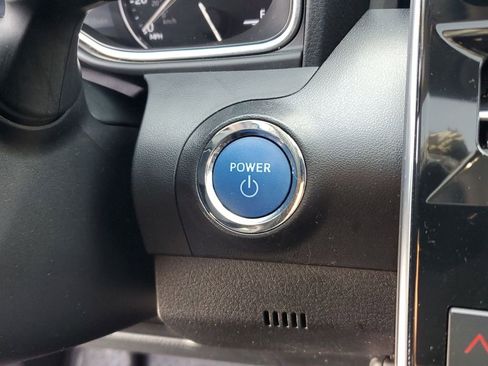 Used 2022 Toyota Avalon XSE image 17