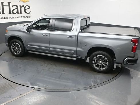 Used 2025 Chevrolet Silverado 1500 High Country w/ Z71 Off-Road Package AWD/4WD image 41