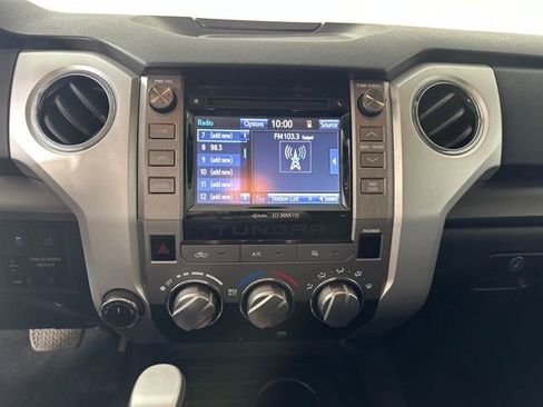 Used 2017 Toyota Tundra SR5 image 21
