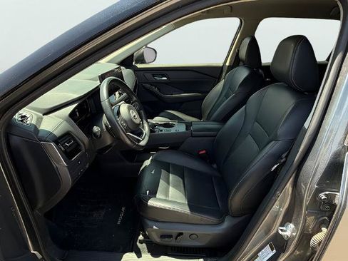 Certified 2024 Nissan Rogue SL FWD image 12