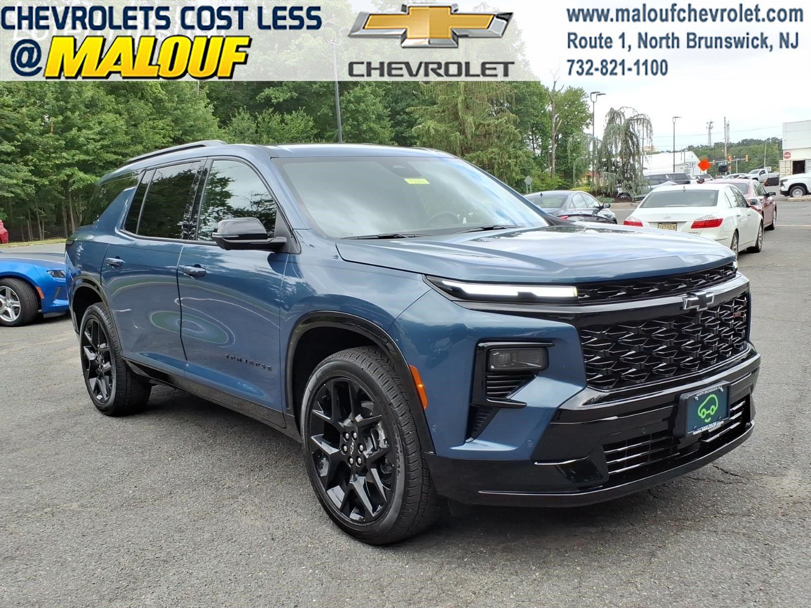 Used 2026 Chevrolet Traverse RS w/ LPO, Floor Liner Package AWD/4WD image 1