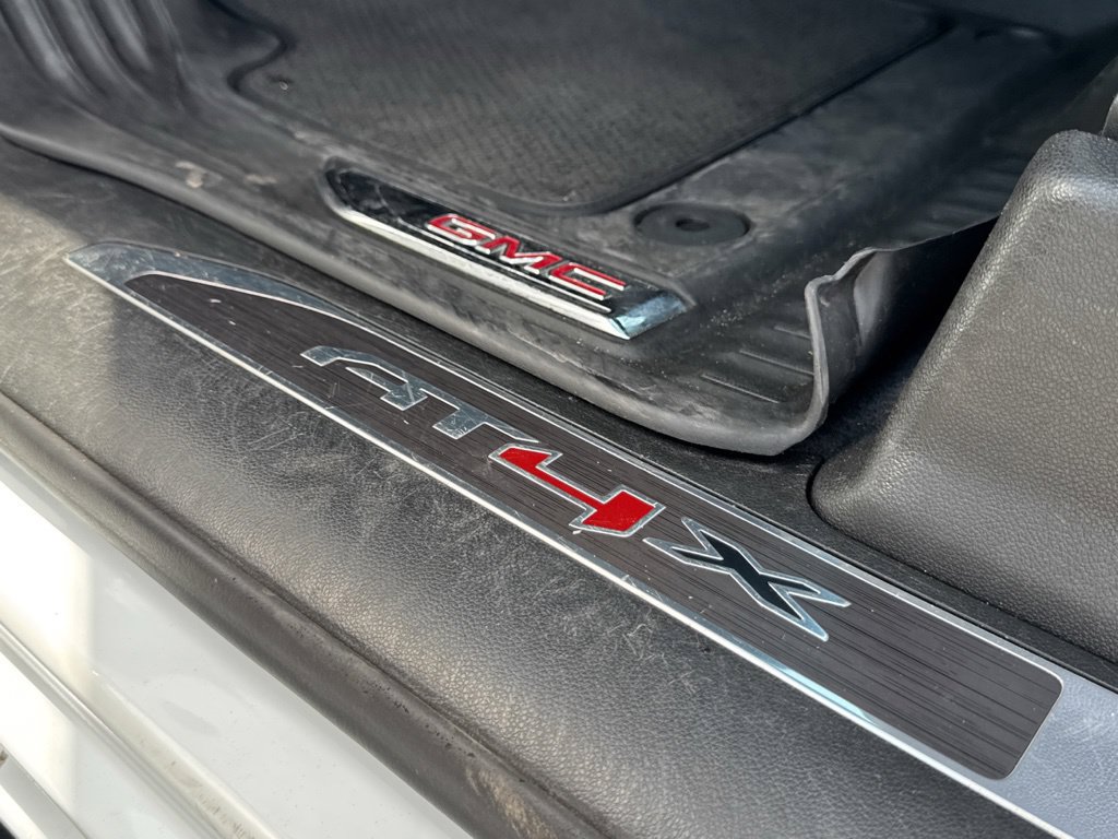 Used 2024 GMC Sierra 1500 AT4X AWD/4WD image 24