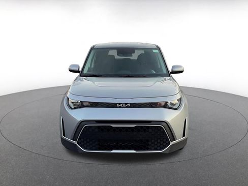 Used 2025 Kia Soul LX w/ LX Technology Package image 4