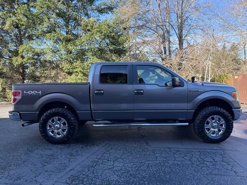 Used 2012 Ford F150 XLT w/ XLT Chrome Pkg image 4