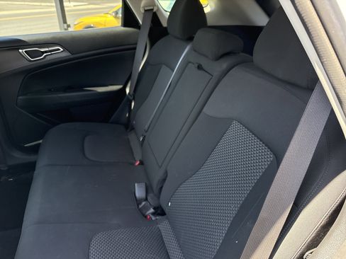 Used 2023 Kia Sportage LX image 13