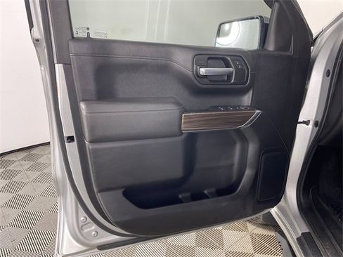 Used 2020 Chevrolet Silverado 1500 LT image 15