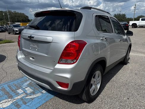 Used 2019 Chevrolet Trax LT w/ LT Convenience Package FWD image 7