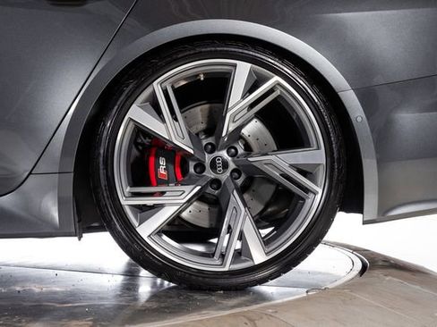 Used 2022 Audi RS 6 AWD/4WD image 13