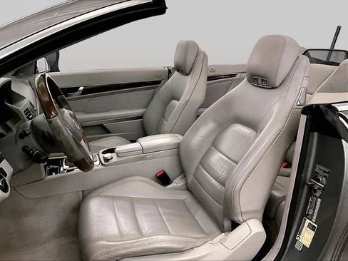 Used 2012 Mercedes-Benz E 350 Cabriolet image 25
