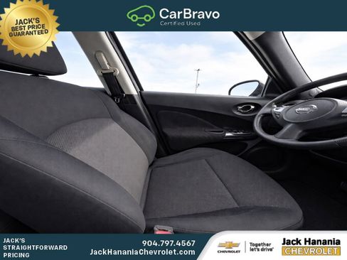Used 2013 Nissan Juke S FWD image 9