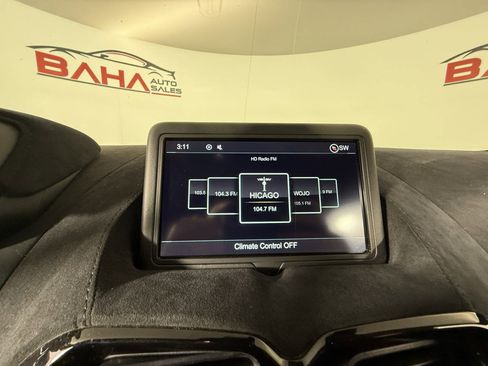 Used 2020 Aston Martin V8 Vantage Coupe image 30