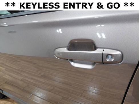 Used 2022 Subaru Forester Premium image 19