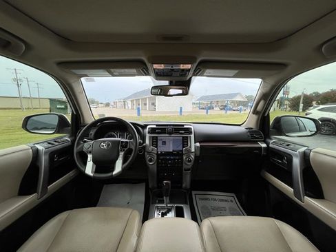 Used 2020 Toyota 4Runner Limited image 10