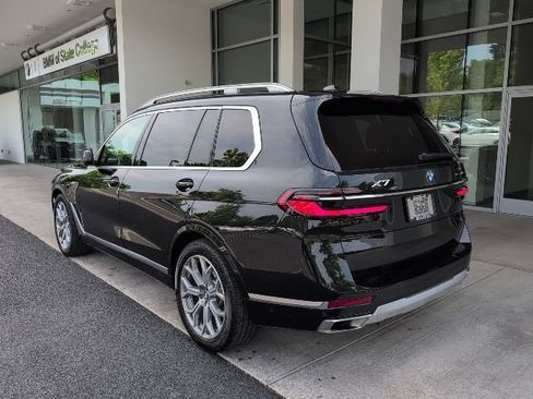 Used 2025 BMW X7 xDrive40i w/ Premium Package AWD/4WD image 9